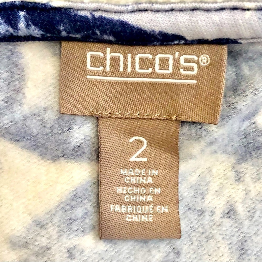 Chico’s blue white floral long sleeve tunic envelope neck size 12 (Chico’s 2) - Picture 6 of 11